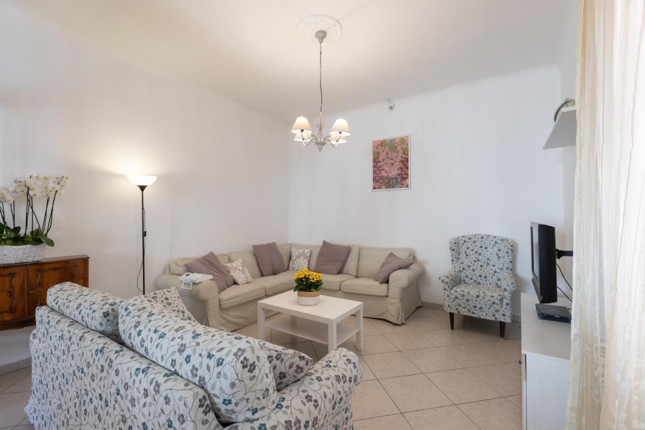 Mina E Arna' Villa Arcola Buitenkant foto